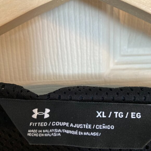 Womens Under Armour Fitted Running Jacket - NWT - Picture 7 of 16